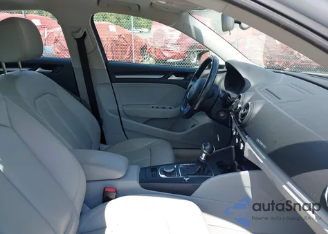 2015 Audi A3 2.0T Premium z USA, uszkodzony, nr VIN WAUBFGFF8F1040760